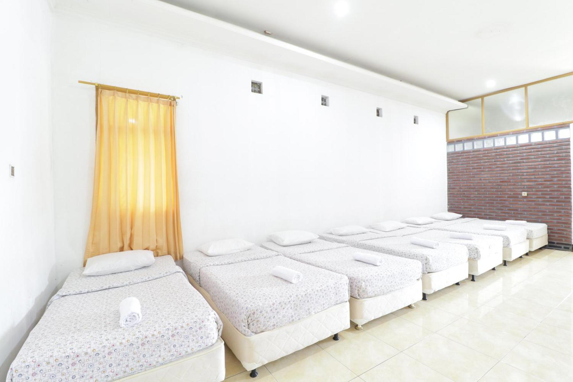 Grand Nirwana Resort Lembang Exterior photo