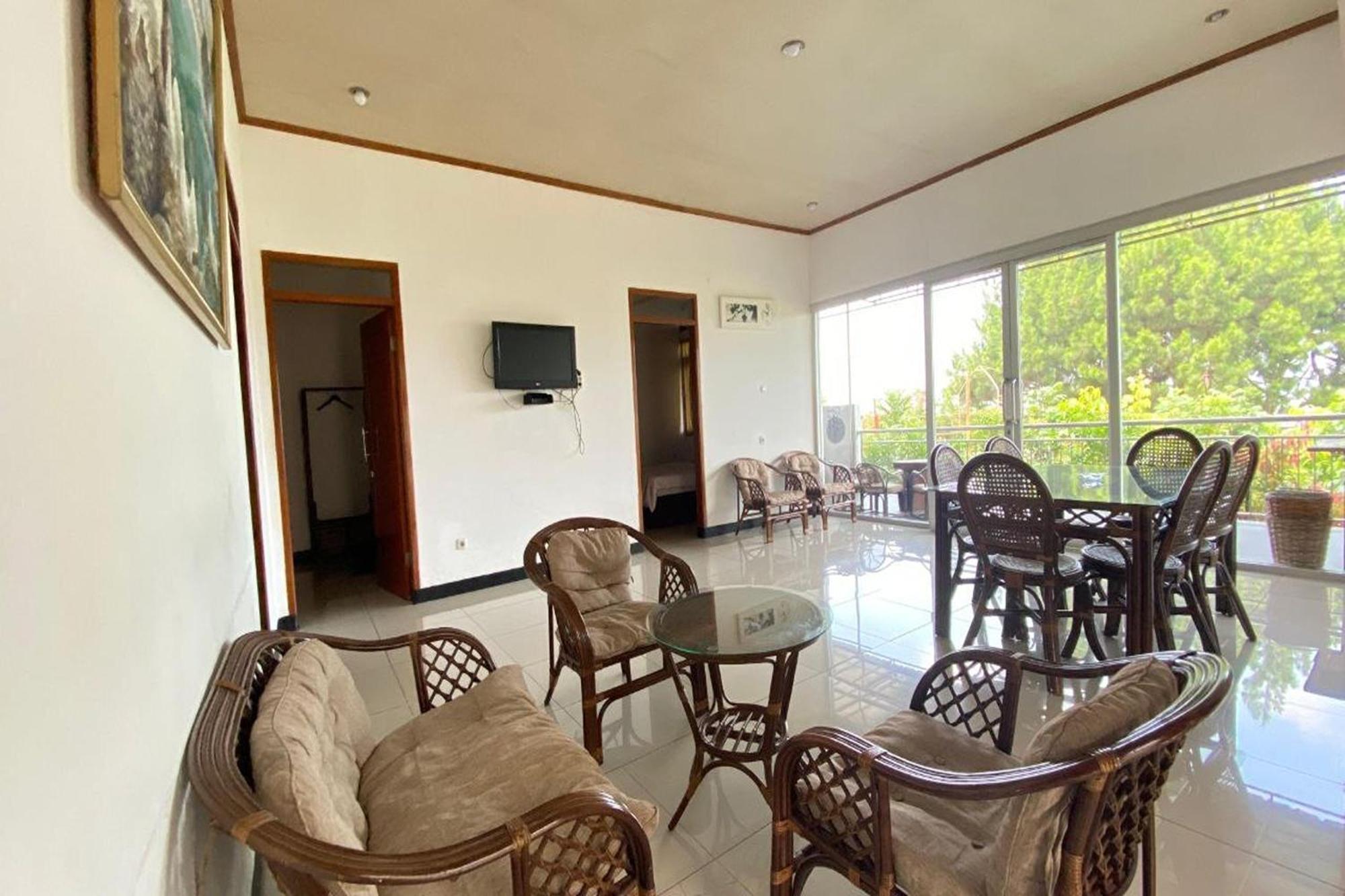 Grand Nirwana Resort Lembang Exterior photo