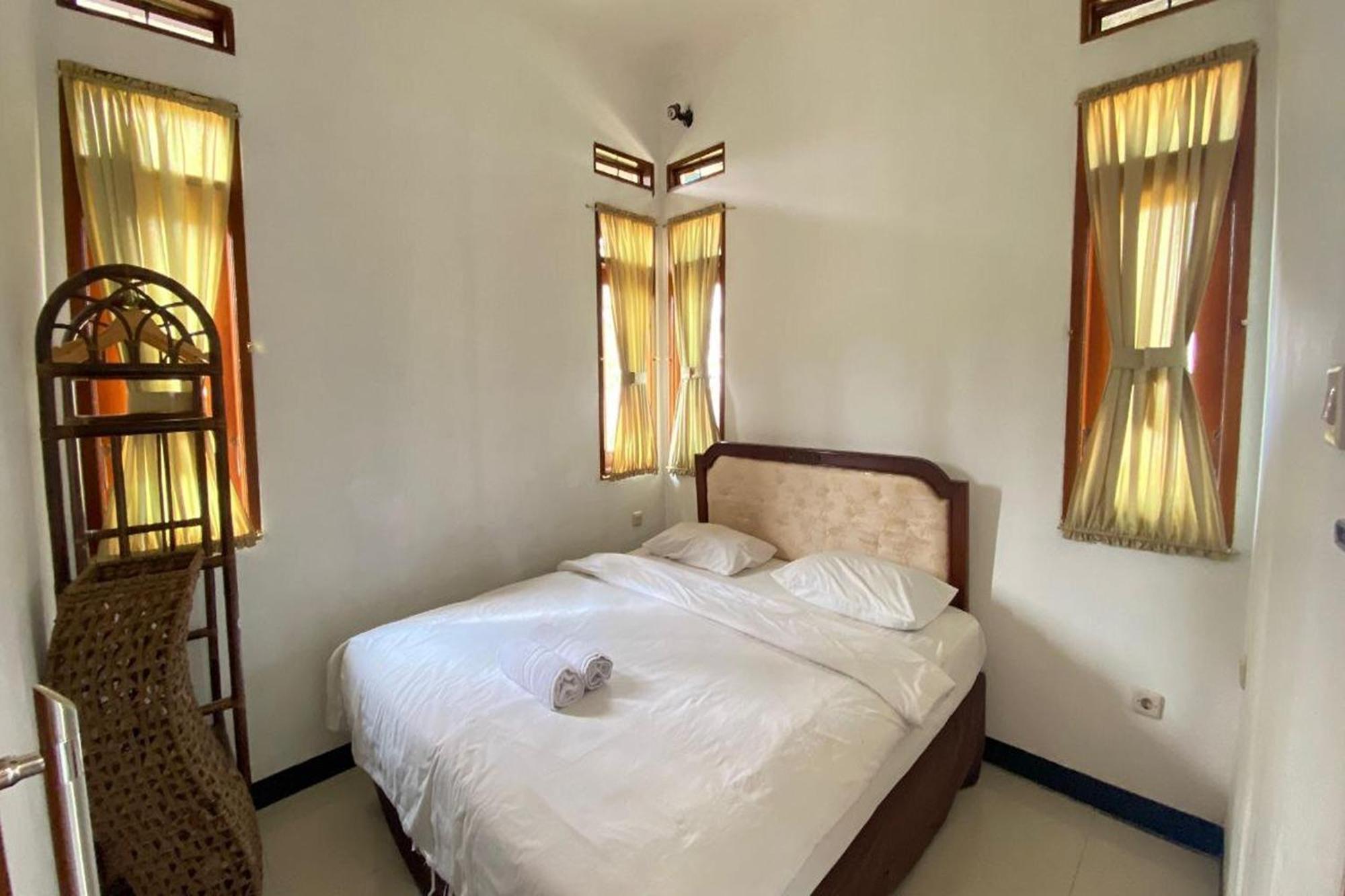 Grand Nirwana Resort Lembang Exterior photo